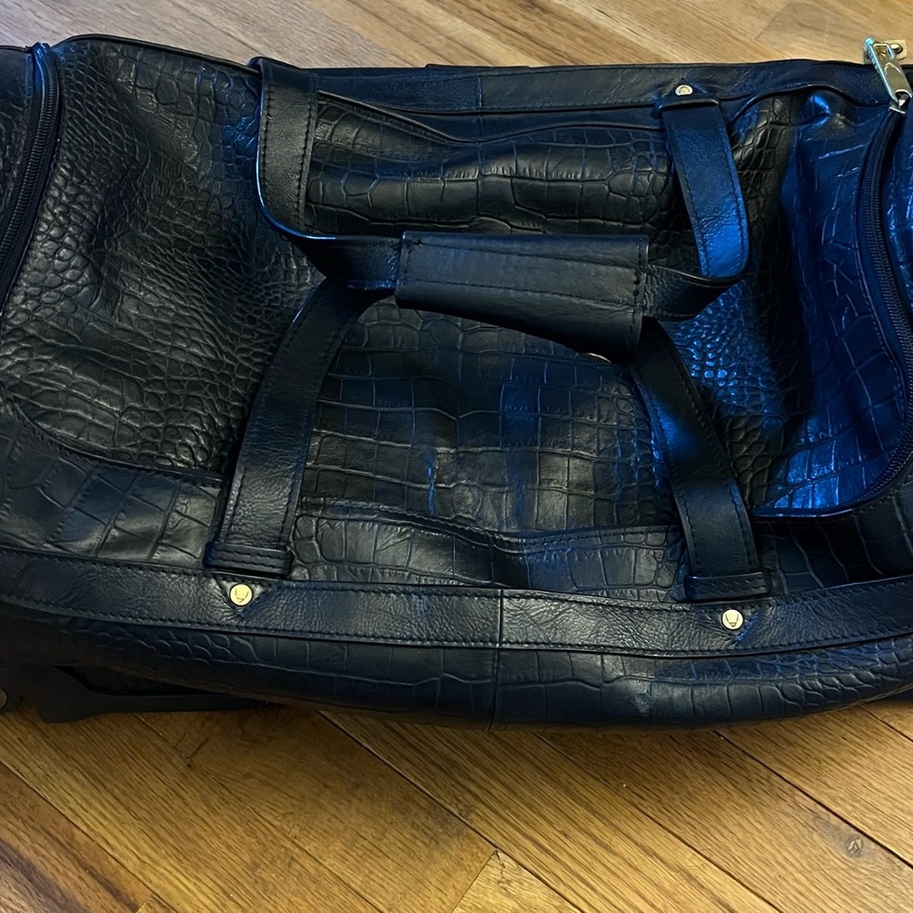 Elegant Black Crocodile-Embossed Duffel Bag